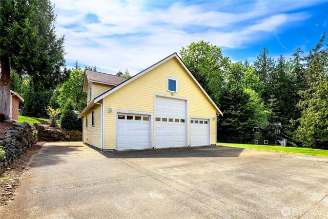 5377 E Blaisdell Lane, Port Orchard, WA 98366