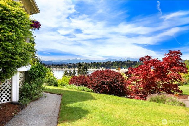 5377 E Blaisdell Lane, Port Orchard, WA 98366