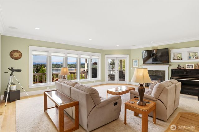 5377 E Blaisdell Lane, Port Orchard, WA 98366