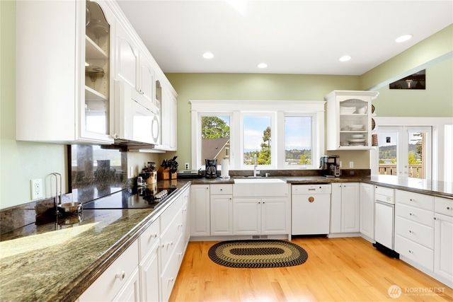 5377 E Blaisdell Lane, Port Orchard, WA 98366