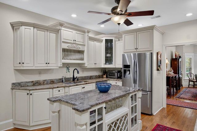4123 Colonel Vanderhorst Circle, Mount Pleasant, SC 29466