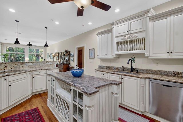 4123 Colonel Vanderhorst Circle, Mount Pleasant, SC 29466