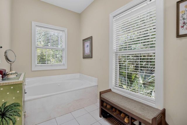 4123 Colonel Vanderhorst Circle, Mount Pleasant, SC 29466