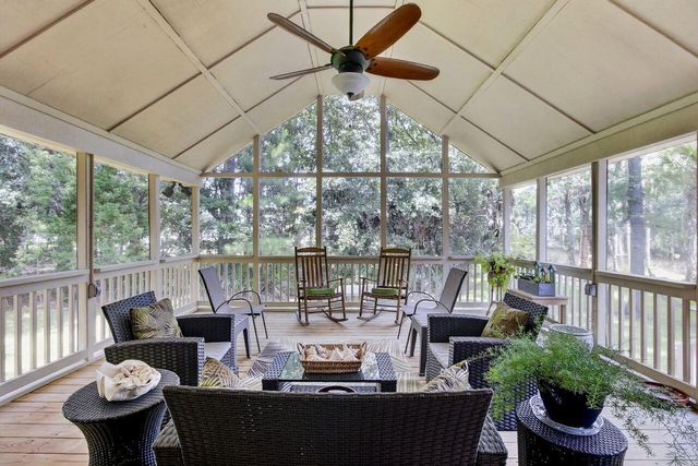4123 Colonel Vanderhorst Circle, Mount Pleasant, SC 29466