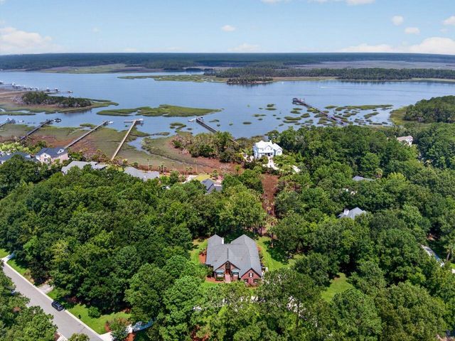 4123 Colonel Vanderhorst Circle, Mount Pleasant, SC 29466