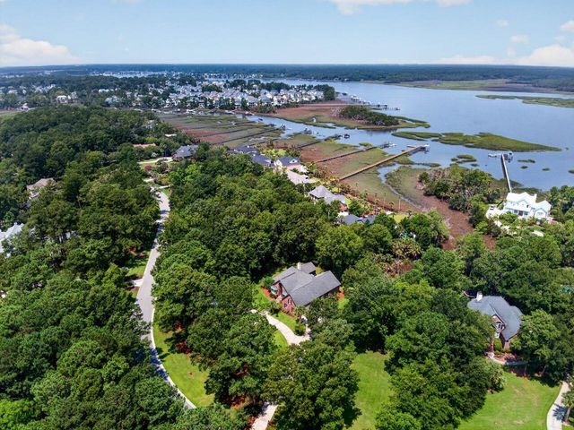 4123 Colonel Vanderhorst Circle, Mount Pleasant, SC 29466