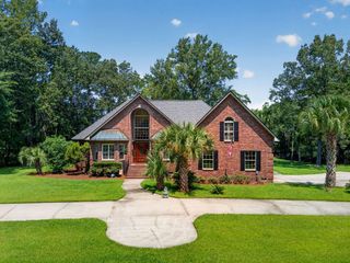 4123 Colonel Vanderhorst Circle, Mount Pleasant, SC 29466