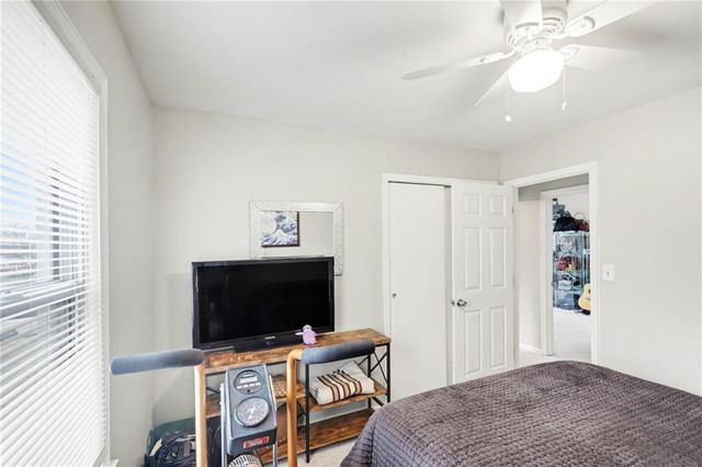 8126 E 134th Street, Grandview, MO 64030