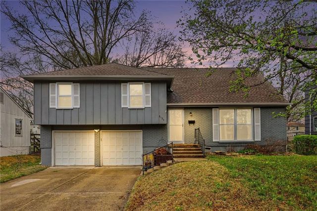 8126 E 134th Street, Grandview, MO 64030