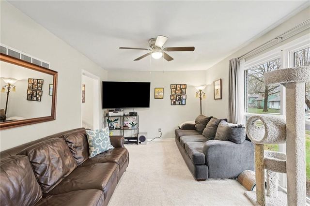 8126 E 134th Street, Grandview, MO 64030