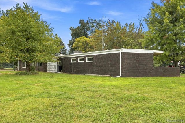 7386 Dean Road, Deerfield Township, MI 48430