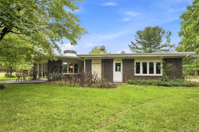 7386 Dean Road, Deerfield Township, MI 48430