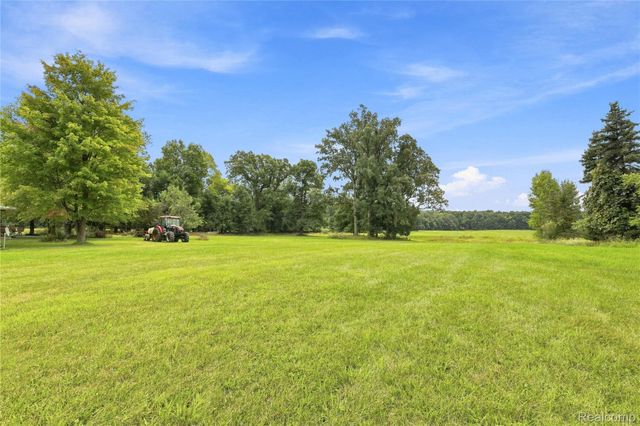 7386 Dean Road, Deerfield Township, MI 48430
