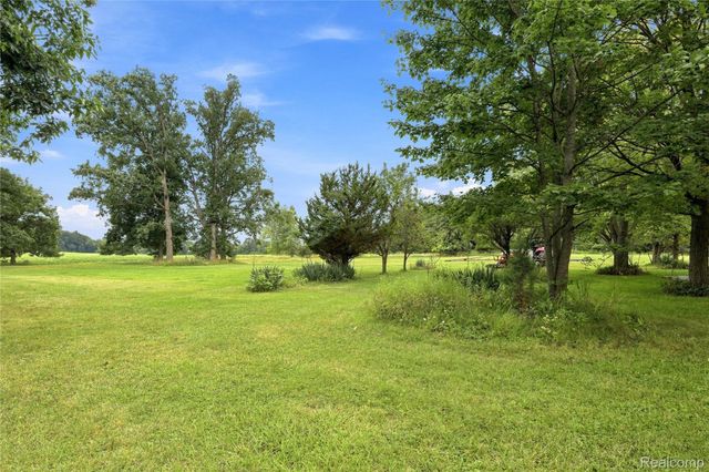 7386 Dean Road, Deerfield Township, MI 48430