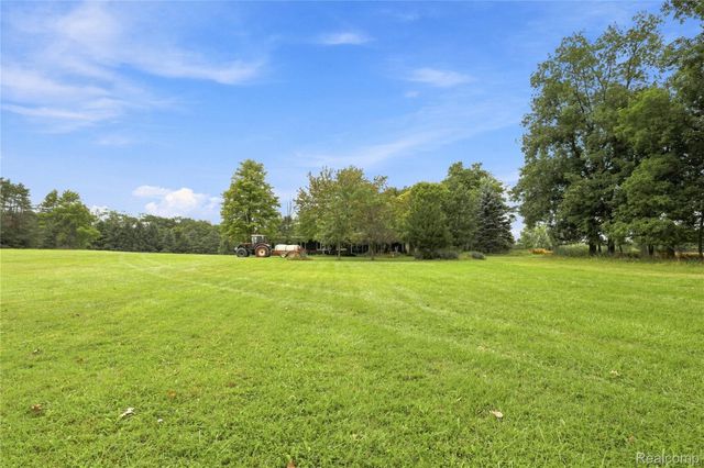 7386 Dean Road, Deerfield Township, MI 48430