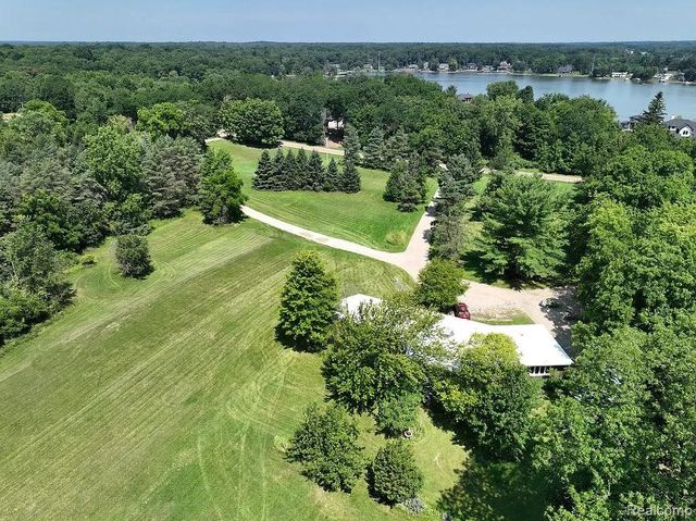 7386 Dean Road, Deerfield Township, MI 48430
