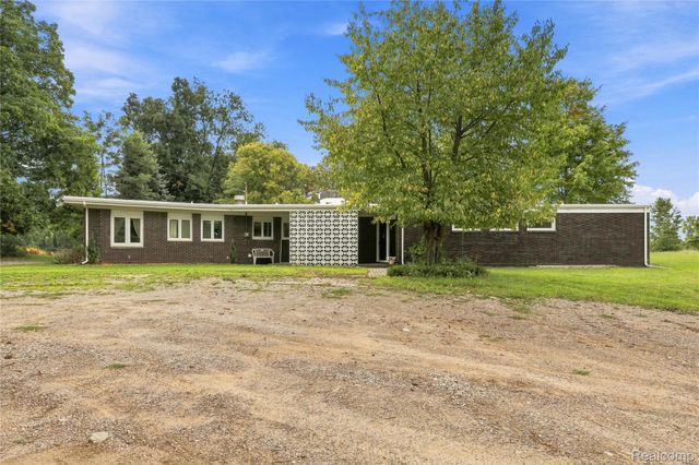 7386 Dean Road, Deerfield Township, MI 48430