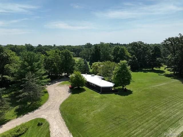 7386 Dean Road, Deerfield Township, MI 48430