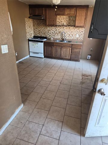 1341 Minden Street, Fort Worth, TX 76115