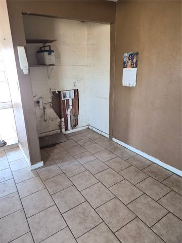 1341 Minden Street, Fort Worth, TX 76115