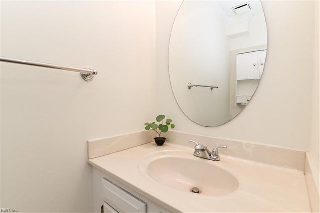 5237 Johnstown LN, Virginia Beach, VA 23464