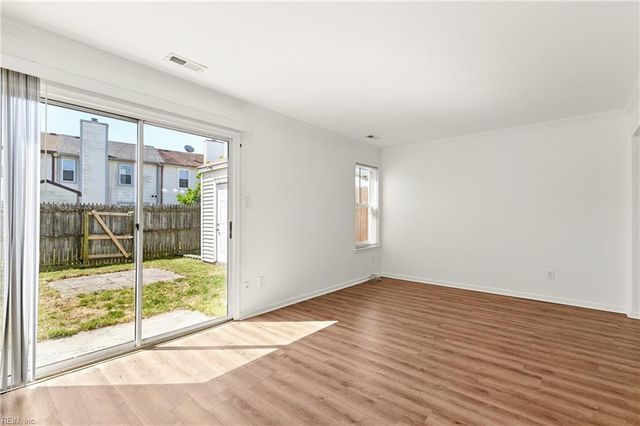 5237 Johnstown LN, Virginia Beach, VA 23464