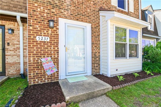 5237 Johnstown LN, Virginia Beach, VA 23464