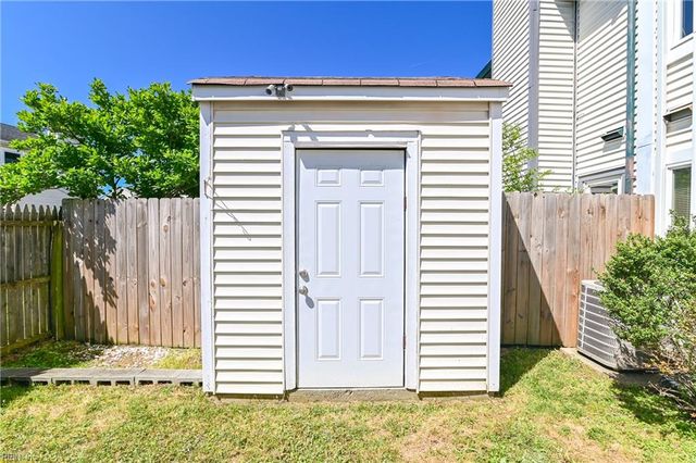 5237 Johnstown LN, Virginia Beach, VA 23464