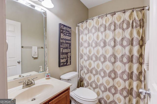 1433 Henderson Ridge Lane, Loganville, GA 30052