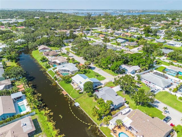 1111 77TH STREET NW, Bradenton, FL 34209