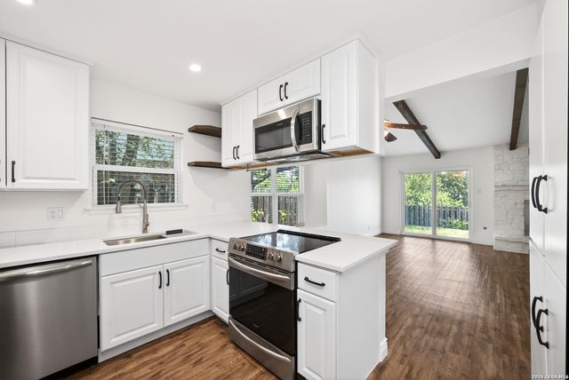 546 Tumblebrook, Universal City, TX 78148