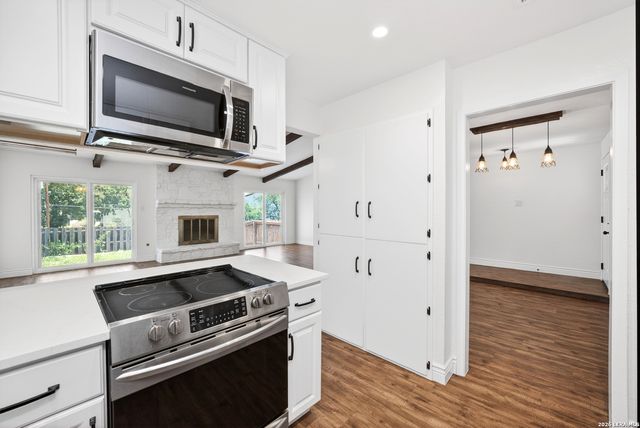 546 Tumblebrook, Universal City, TX 78148
