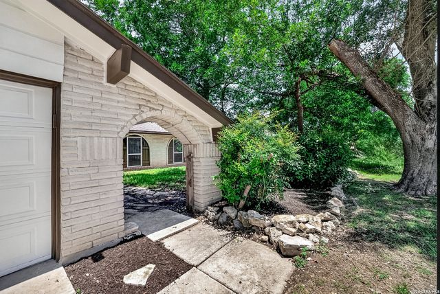 546 Tumblebrook, Universal City, TX 78148