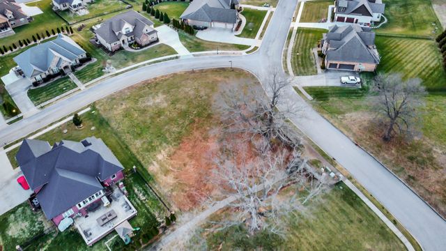 201 Hutchins Camp Trce, Clarksville, TN 37043