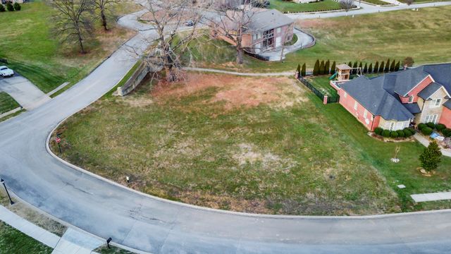 201 Hutchins Camp Trce, Clarksville, TN 37043