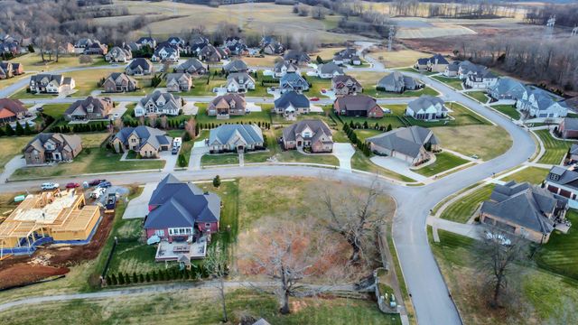 201 Hutchins Camp Trce, Clarksville, TN 37043