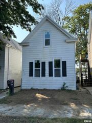 836 ADAMS Street, Quincy, IL 62301