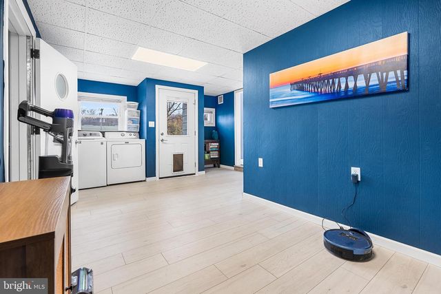 676 W MARKET ST, Marietta, PA 17547