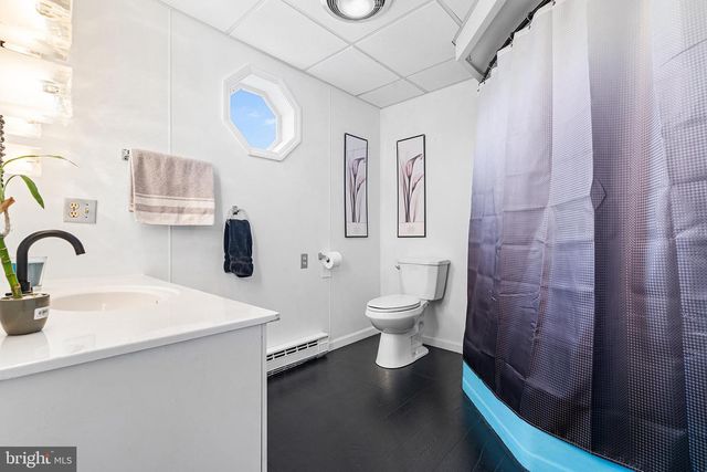 676 W MARKET ST, Marietta, PA 17547