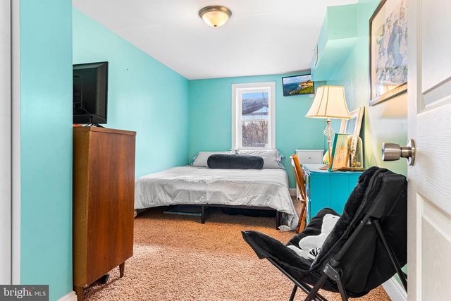 676 W MARKET ST, Marietta, PA 17547