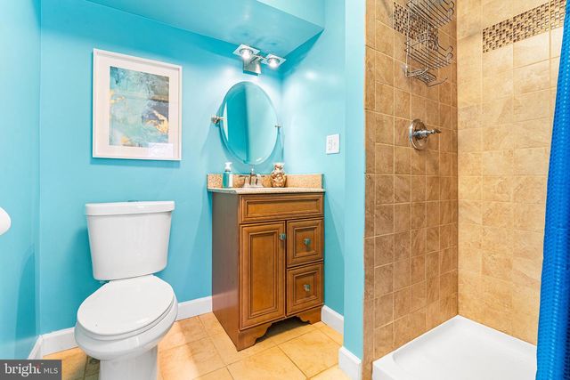 676 W MARKET ST, Marietta, PA 17547