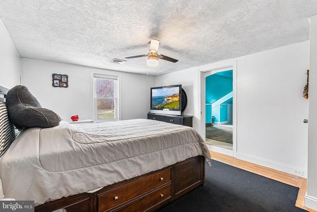 676 W MARKET ST, Marietta, PA 17547