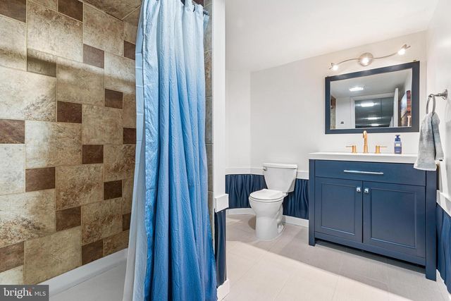 676 W MARKET ST, Marietta, PA 17547