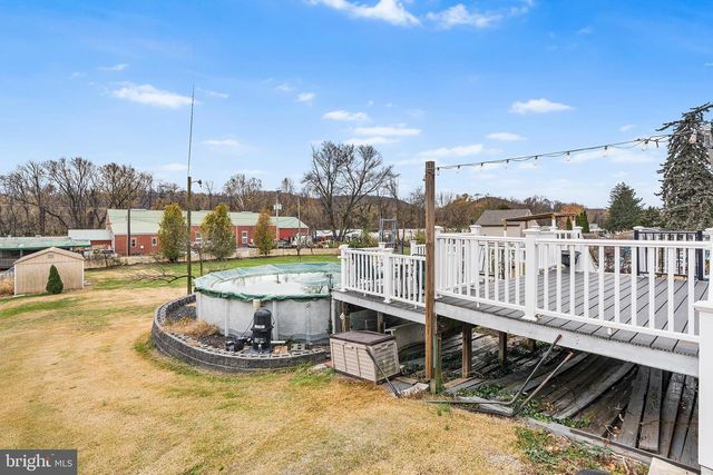 676 W MARKET ST, Marietta, PA 17547