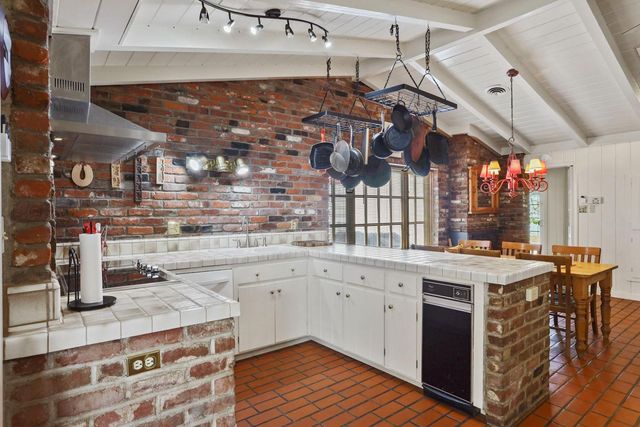 1900 W Lowell Ave, Tracy, CA 95376