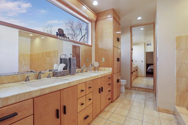 1900 W Lowell Ave, Tracy, CA 95376