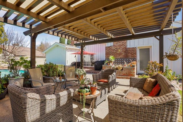 1900 W Lowell Ave, Tracy, CA 95376
