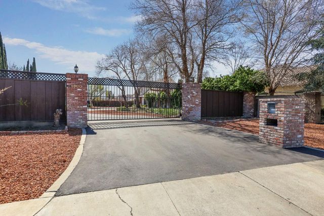 1900 W Lowell Ave, Tracy, CA 95376