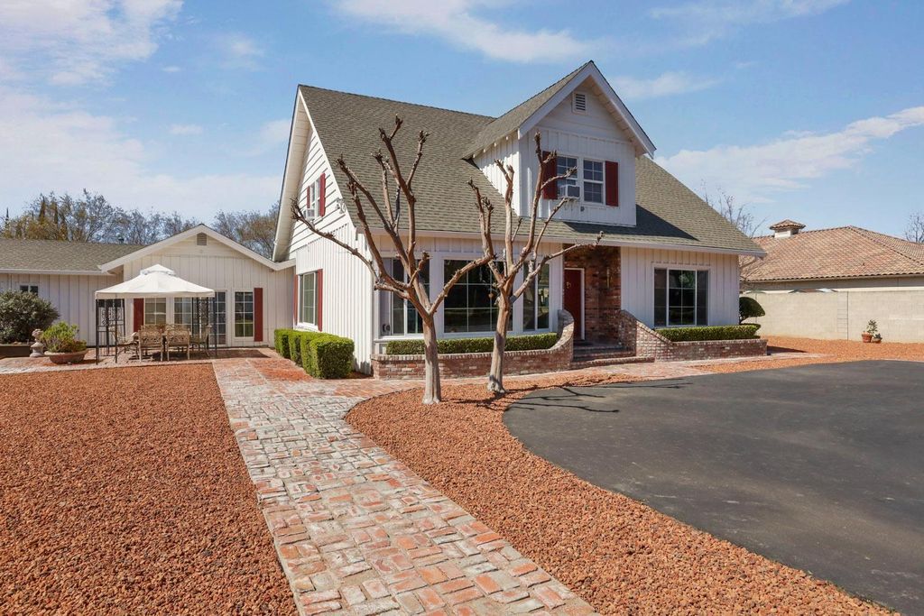 1900 W Lowell Ave, Tracy, CA 95376