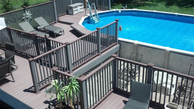 11 Merriewold Lane N, Monroe, NY 10950